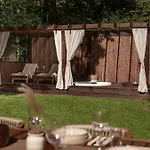 Luxe Boshuis Met *