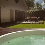 Luxe Boshuis Met